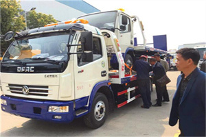真新汽车道路救援拖车价格